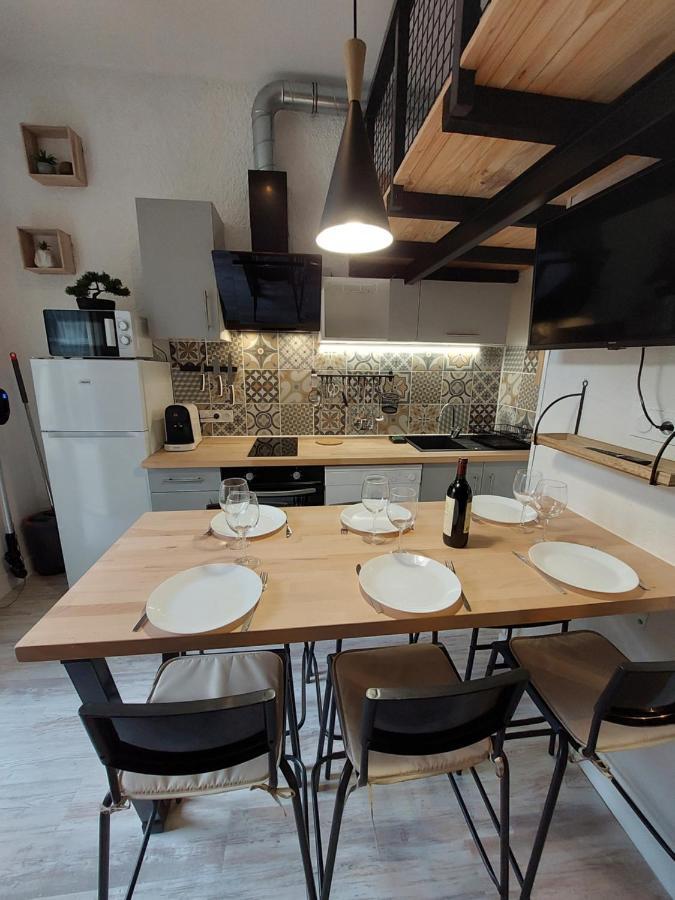 Appartement Mezzanine 6 Personnes Avec Balcon Vue Sur La Montagne Cauterets Kültér fotó